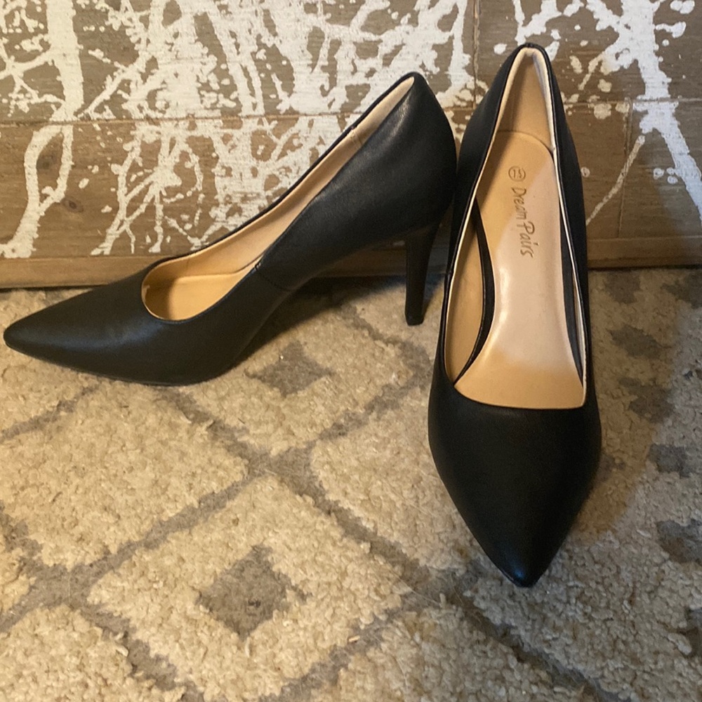 Dream Paris black patten black leather heals 7.5